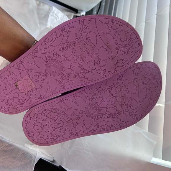 Versace Pool Slides - Picture 2 of 4